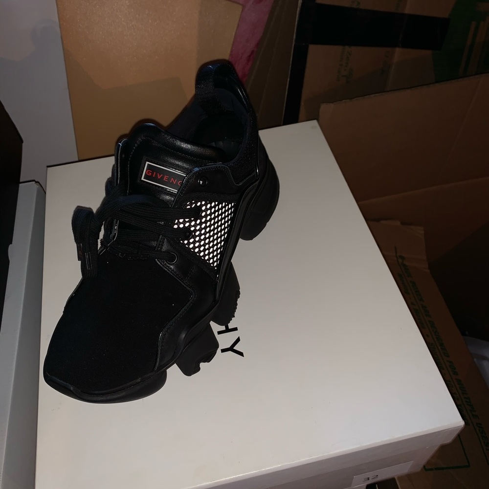 Mens Givenchy runners